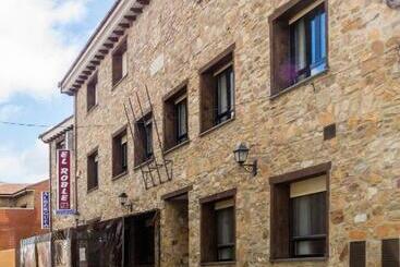 El Roble Hotel Restaurante