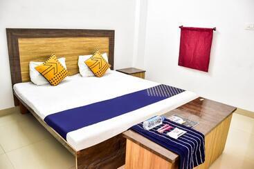 Hotel Spot On City Tower Inn