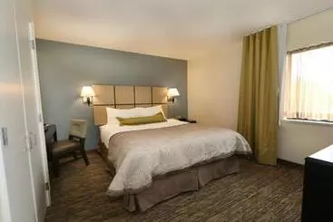 호텔 Candlewood Suites East Lansing, An Ihg