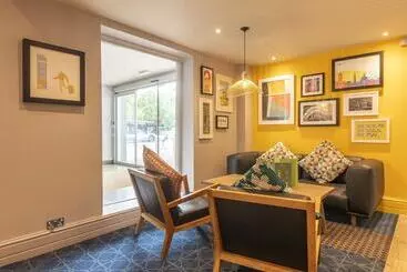 هتل Holiday Inn Cardiff City, An Ihg