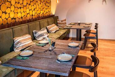 فندق Mercure Han Sur Lesse