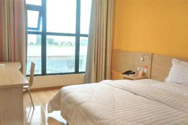 酒店 7days Inn Langzhong Seven Mile Avenue