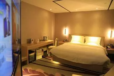 Lavande Hotel Tianshui Gangu Jicheng Square