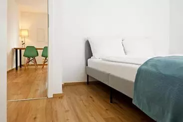 Aamiaismajoitus (B&B) Vinotel Weinstrasse