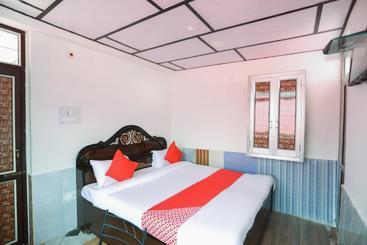 Hotel Oyo 65684 Rahul Homestay