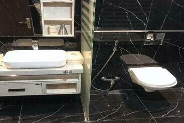 מלון דירות Laylati Al Yarmouk