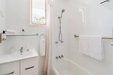 مبيت وإفطار Freshwater Bnb