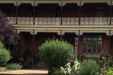 Aamiaismajoitus (B&B) Holmhurst Guest House