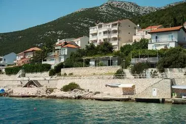 پانسیون Villa Millenium