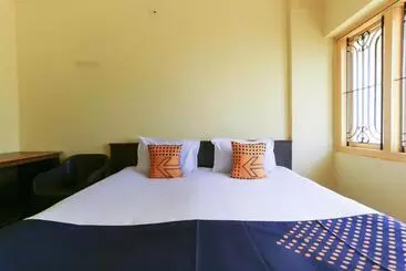 Hotel Spot On 65523 Tkt Tourist Home