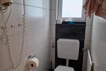 בית מלון כפרי Weinhaus Am Stiftstor