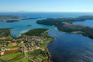 Apartments And Rooms Ana Pomer 217