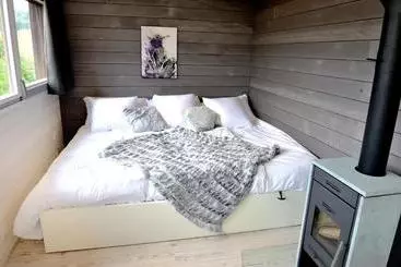 Bed and Breakfast Cabane Dans Les Arbres / Swin Golf De Cremin