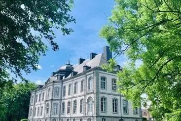 هتل Château De Vierset