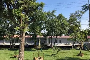 Retkeilymaja Nai Suan Inn