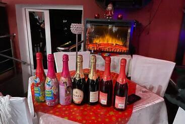 مبيت وإفطار Engi Panzió