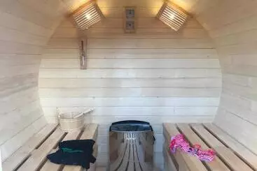Aamiaismajoitus (B&B) Engi Panzió
