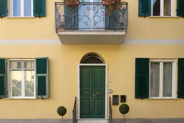 بنسيون La Divina