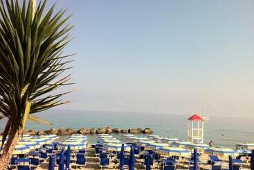 B&b Tonnarella Beach