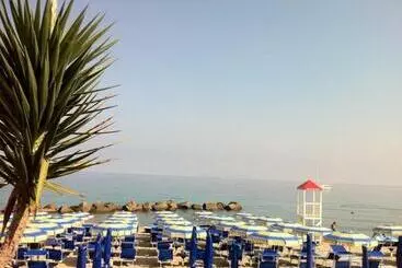 B&b Tonnarella Beach