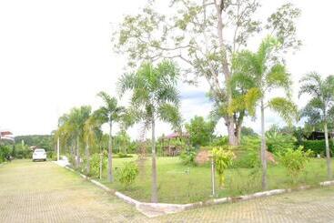 Hotelli Banmai Hom Resort