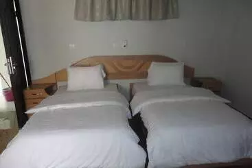 Hotelli Tenack Beach Resort &