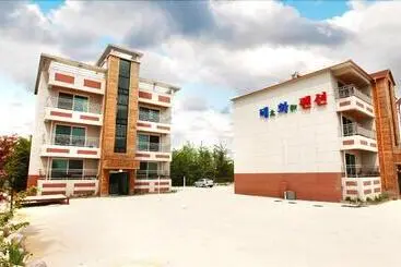 Hotel Taehwa Pension