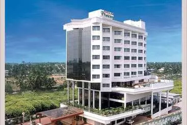 فندق Gokulam Park