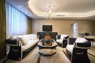 فندق Windsor Plaza