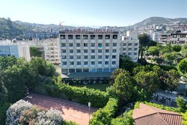 Marbel Hotel By Palmwings