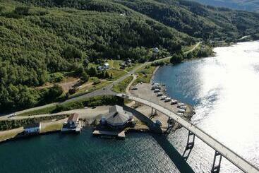 בית מלון כפרי Arctic Inn