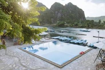 בית מלון כפרי Jade