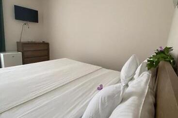 בית מלון כפרי Violeta