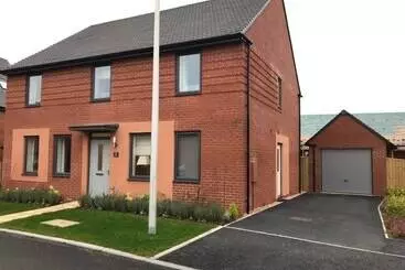 Landhus New Home Near Science Park & City Centre