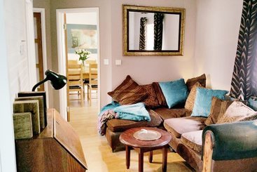 茅舍 The Judges Library