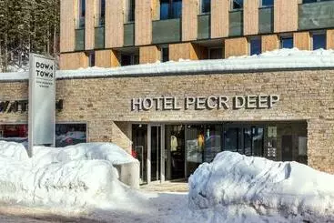 هتل Pecr Deep