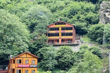 Lägenhetshotell Mavera Aparts