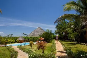 هتل Sheba Cottages