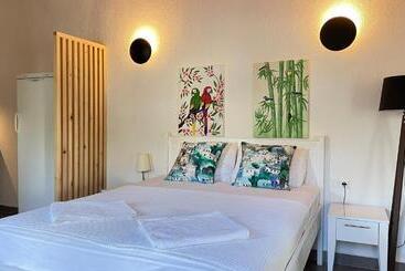 هتل آپارتمان Kaktus Beach Apart