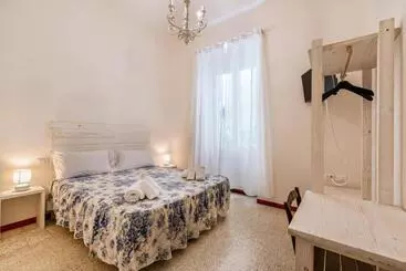 پانسیون Lia Apartment