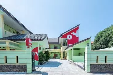 ホテル Cemara Residence By Oyo Rooms