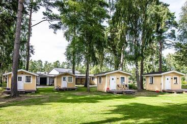 Hotell Alholmens Bad O Camping