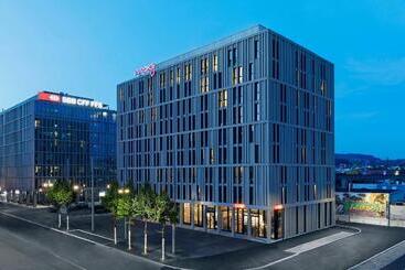 酒店 Moxy Bern Expo