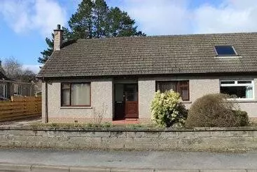 コテージ Newholme Self Catering Bungalow