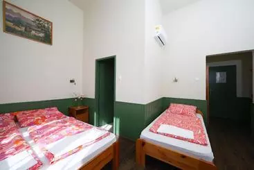 Bed & Breakfast Kisfaludy Vendégház  Sümeg