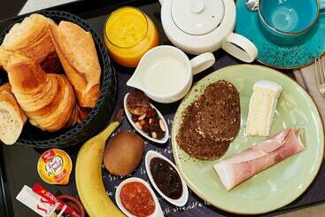 ホテル Auberge Du Port