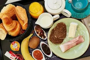 ホテル Auberge Du Port