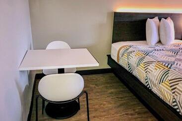 ホテル Studio 6 Dublin, Ga