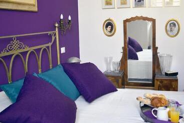 تختخواب و صبحانه 900