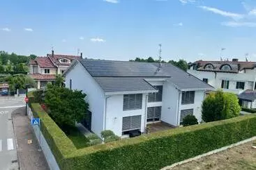 Aamiaismajoitus (B&B) Wooden House